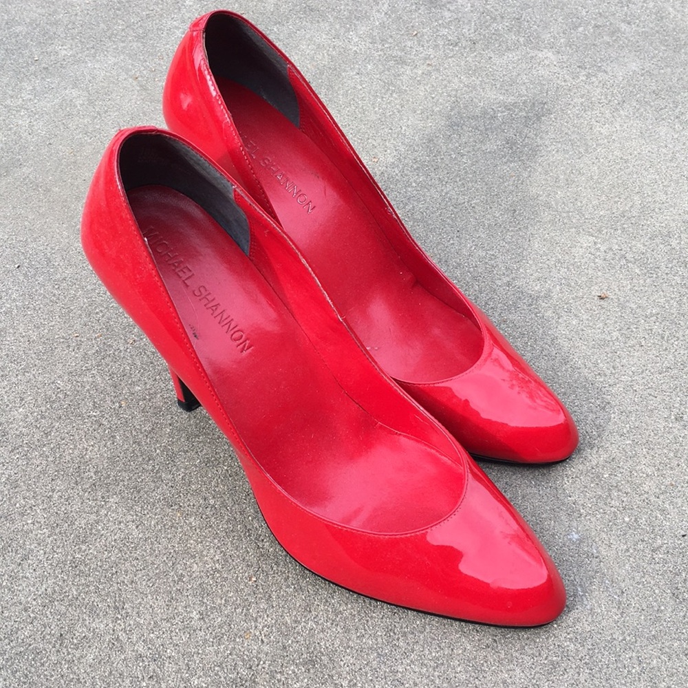 Candy apple red patent leather 4 inch heels